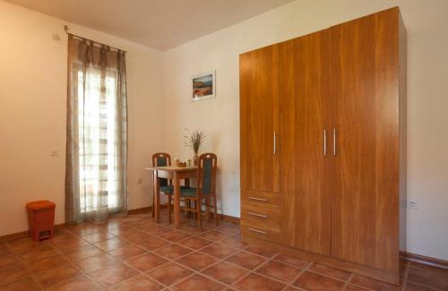 Vrboska Apartment | Apartments Pinus