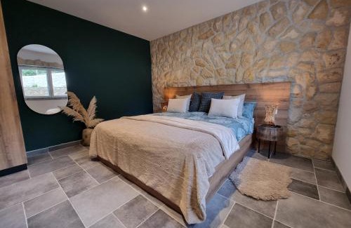 Suha Punta Apartment | Apartments Suha Punta - Villa Babalonija