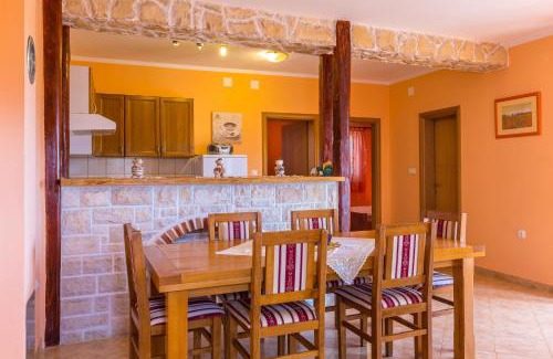 Pomer Apartment | Apartments Villa Orange