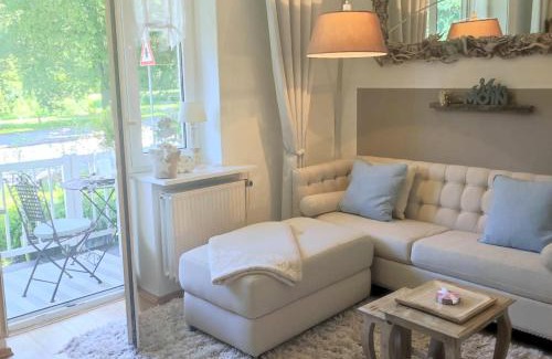 Alt-Travemunde/Ronnau Apartment | Apartments Villa Seeblick Travemünde