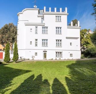 Ostrava Apartment | Apartments Villa Whitehouse