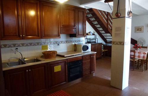 Torgiano Apartment | Apartments with swimming pool near Assisi. WIFI, organic garden and complimentary wine.