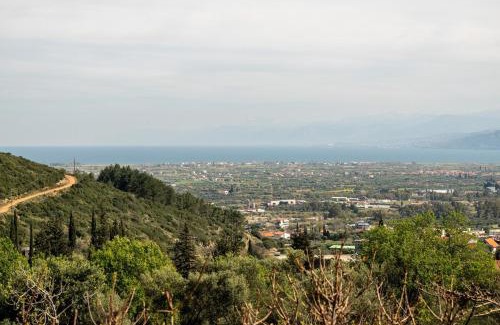 Nafpaktos Apartment | Aphrodite's Villa 2 Cozy Nest, Calm & Relaxing