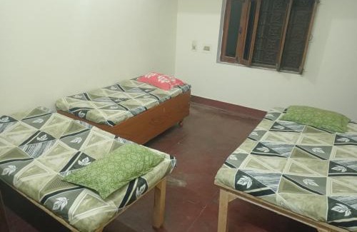 Lanka House | Apna Thikana