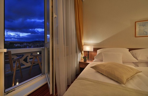 Nivy Hotel | Apollo Hotel Bratislava