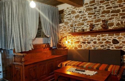 Asklipiio Apartment | Apollon Traditional House