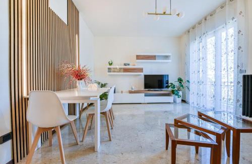 Ceriano Laghetto Apartment | App 106m2 2letti matrimoniali e divano letto, box free - LA CASA VERDE - MilanoFieraRhoComo Saronno MXP Monza Ceriano Laghetto
