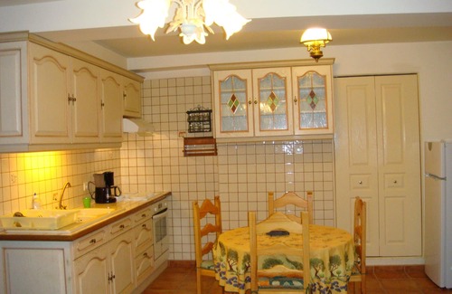 Carcassonne Apartment | App. at the foot of the Cité, private parking SPECIAL OFFER July-August 20% discount.
