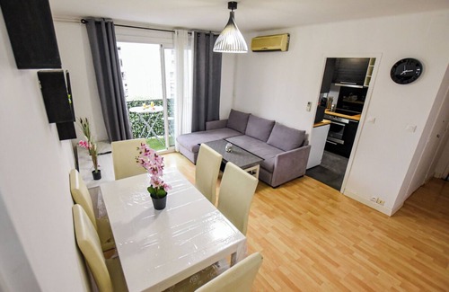 Sainte-Marguerite Apartment | Apparently T3 close to velodrome stadium and beach