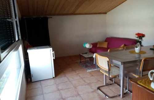 Saint-Ambroix Apartment | Apparently with swimming pool