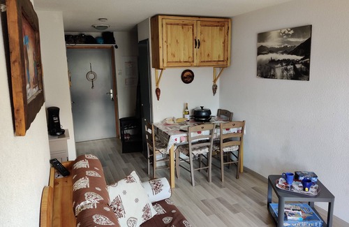 Montgellafrey Apartment | Appart 6 pers/South exposure/basement parking/St François Longchamp 1650
