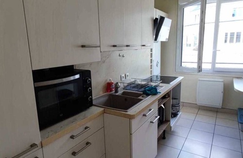 Centre Ancien Apartment | Appart en Plein Coeur de Caen , Situation Géographique Idéale Pour Visiter Caen
