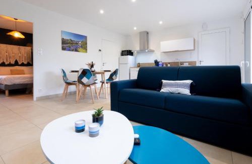 La Gacilly Apartment | Appart Hôtel La Gacilly-centre ville-SPA-parking