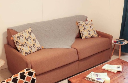 Mortagne-sur-Sevre House | appart-hotel - 12 people