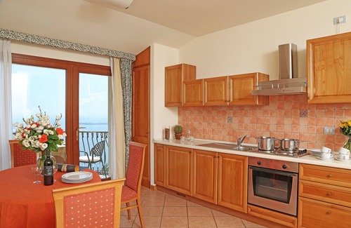 Gardone Riviera Apartment | Appartamenti Borgo