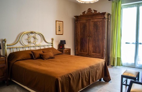 Monforte d'Alba Apartment | Appartamenti Rocca - CAV La Casa di Rosa