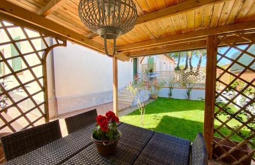 San Vincenzo Apartment | Appartamento Camelia