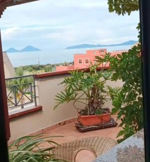 Piraino Apartment | "Appartamento del Mare Gliaca" con vista Isole Eolie,ampia terrazza,wifi e parcheggio privato gratuito