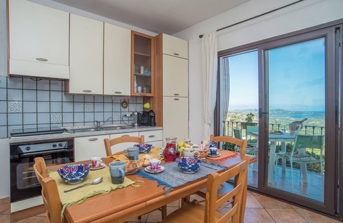 San Pasquale Apartment | 'Appartamento di Molly' with a view of the Archipelago, Balcony & Wi-Fi