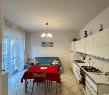 Loano Apartment | Appartamento ' Il sole di Vale'