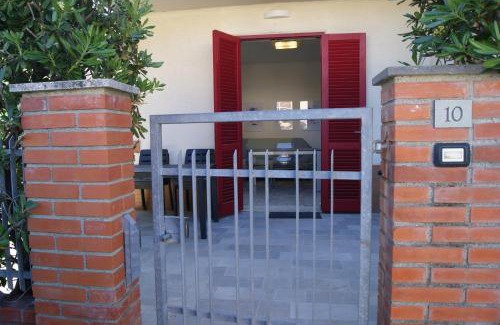Marina di Cecina House | Appartamento La Pineta