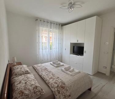 Luino Apartment | Appartamento Rajmonda