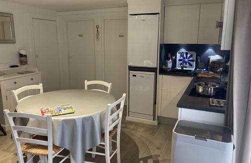 Le Touquet-Paris-Plage Apartment | Appartement rez de Jardin Centre Ville