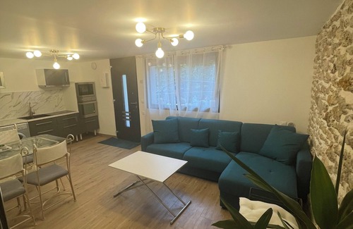 Le Coudray-Montceaux Apartment | Appartement en Bord de Seine