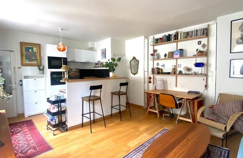 Saint-Ouen Apartment | Appartement D'artiste Cosy et Tranquille