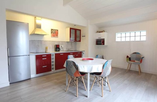 Saint-Palais-sur-Mer Apartment | Appartement Rénové 5 Personnes, 2 Chambres, Jardin, Parking