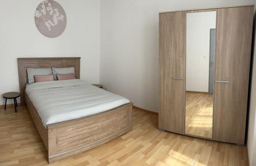 Ep 21 - Saint-Paul Apartment | Appartement 1 chambre rue Faubourg de Besançon