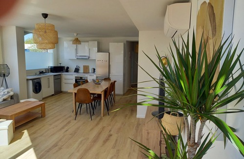 Gruissan Apartment | Appartement 100 m2 Terrasse Piscine