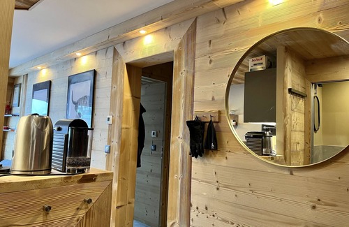 Avoriaz Apartment | Appartement 214 en anglais