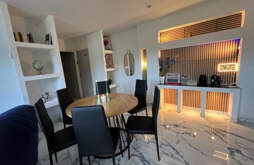 Decazeville Apartment | appartement 3 chambres confortable
