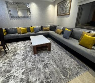 Ain Chock Apartment | Appartement 3 chambres moderne a californie Casablanca