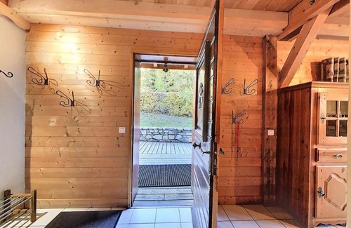 Le Corbier Apartment | Appartement 3* pour 12 pers, terrasse sud, proche télésiège et navette, parking privé - FR-1-267-250