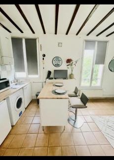 La Celle-sous-Gouzon Apartment | Appartement 4 pers à 5 min du stade de France