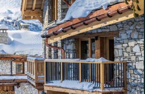 Le Fornet Apartment | Appartement 6 pers. avec terrasse près des pistes, cheminée et parking, Val d'Isère - FR-1-567-111