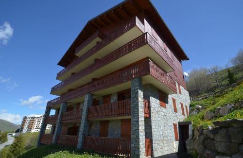 Les Menuires Apartment | Appartement 8-10 pers, balcons, proche commerces, pied des pistes - Reberty 1850, Les Ménuires - FR-1-452-92