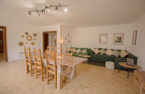 Cherisey Apartment | Appartement, Au Chant Des Oiseaux