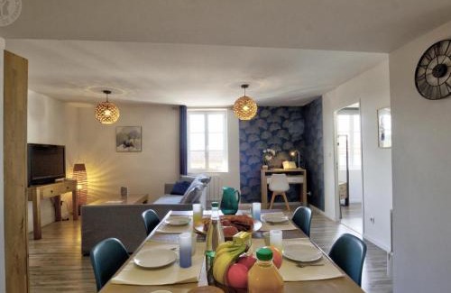 Saint-Galmier Apartment | Appartement Authentique et Confortable avec Wifi, Parking Gratuit et Cuisine Équipée à Saint-Galmier - FR-1-496-276