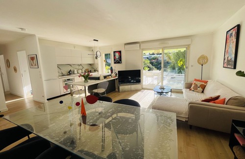 Saint Pierre de Feric Apartment | Appartement Avec Piscine Privative à 15 min du Centre Ville de Nice & de la mer