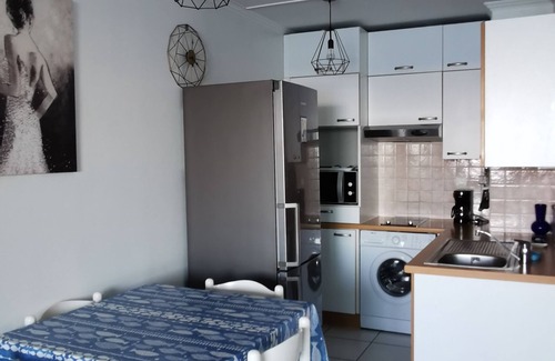 Theoule-sur-Mer Apartment | Appartement Côte D'azur Accès Direct Plage