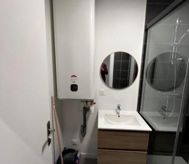 Lure Apartment | Appartement centre-ville de Lure droit
