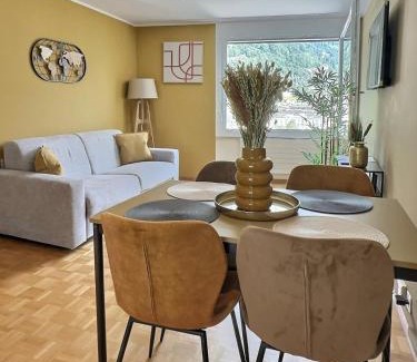 Montreux City Centre Apartment | Appartement centre vue lac Léman
