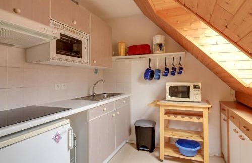 Cauterets Apartment | Appartement charmant 2 chambres, 6 pers., cuisine, parking couvert, centre Cauterets et télécabine - FR-1-401-106