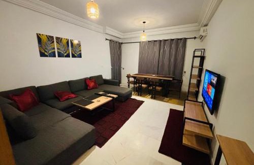 Cite Les Palmeraies Apartment | appartement chic et privé avec balcon proche de l'aéroport et du centre ville de Tunis