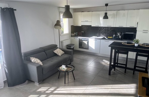 Les Gondoles Apartment | Appartement Cosy Avec Chambre-salon-cuisine Tout Équipée