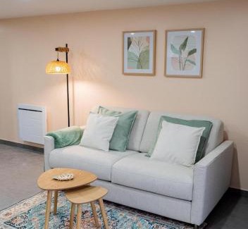 Dammarie Les Lys Apartment | Appartement Cosy Le Lys Vert à 40mn de Paris