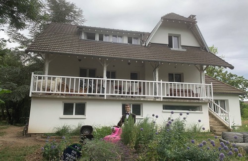 Lagny-sur-Marne Apartment | Appartement Dans Maison Familiale en Bord de Marne. 15 de Disney et 20 de Paris